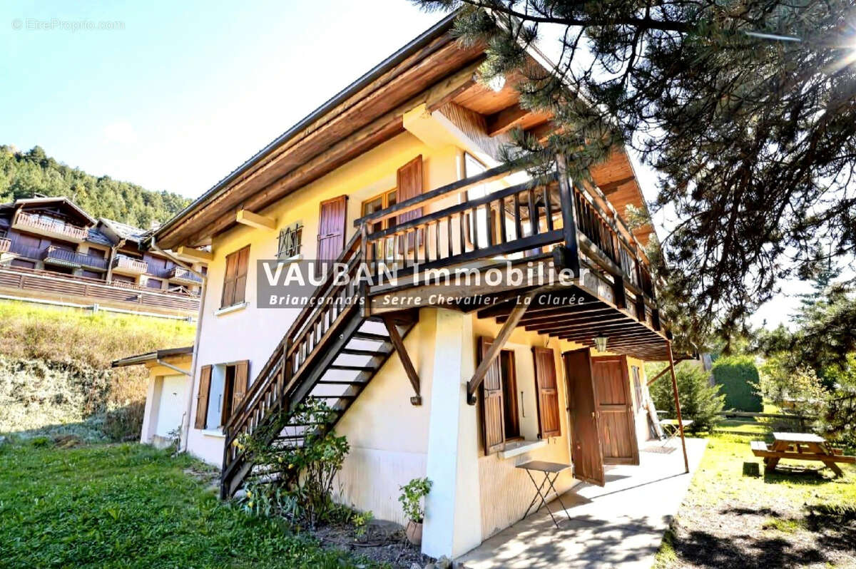 Chalet - serre chevalier 1400 : la salle les alpes - photo 6