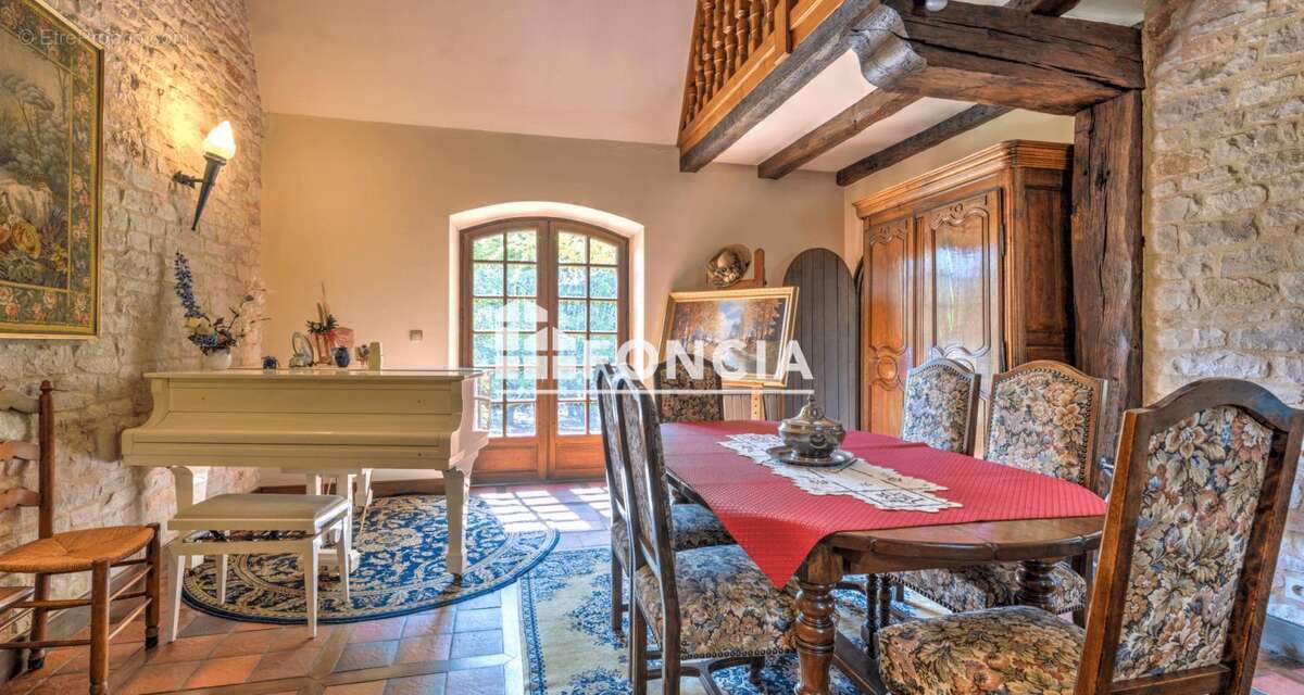 Maison à COULOUNIEIX-CHAMIERS