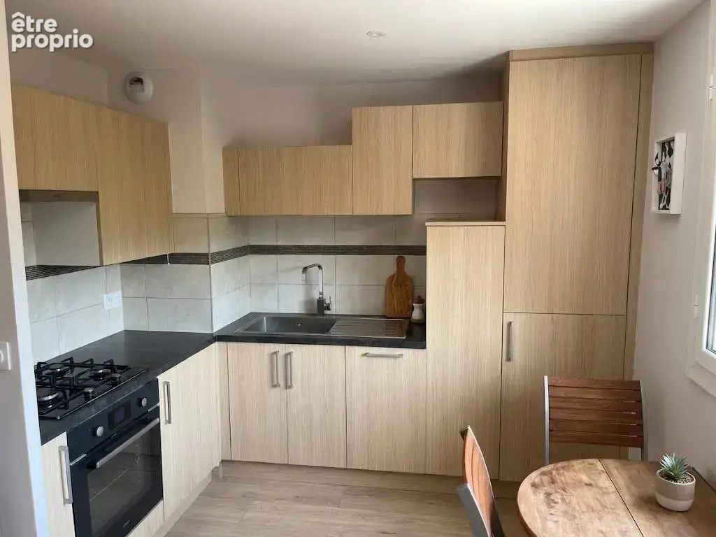 Appartement 43 m² à Meythet  - photo 2