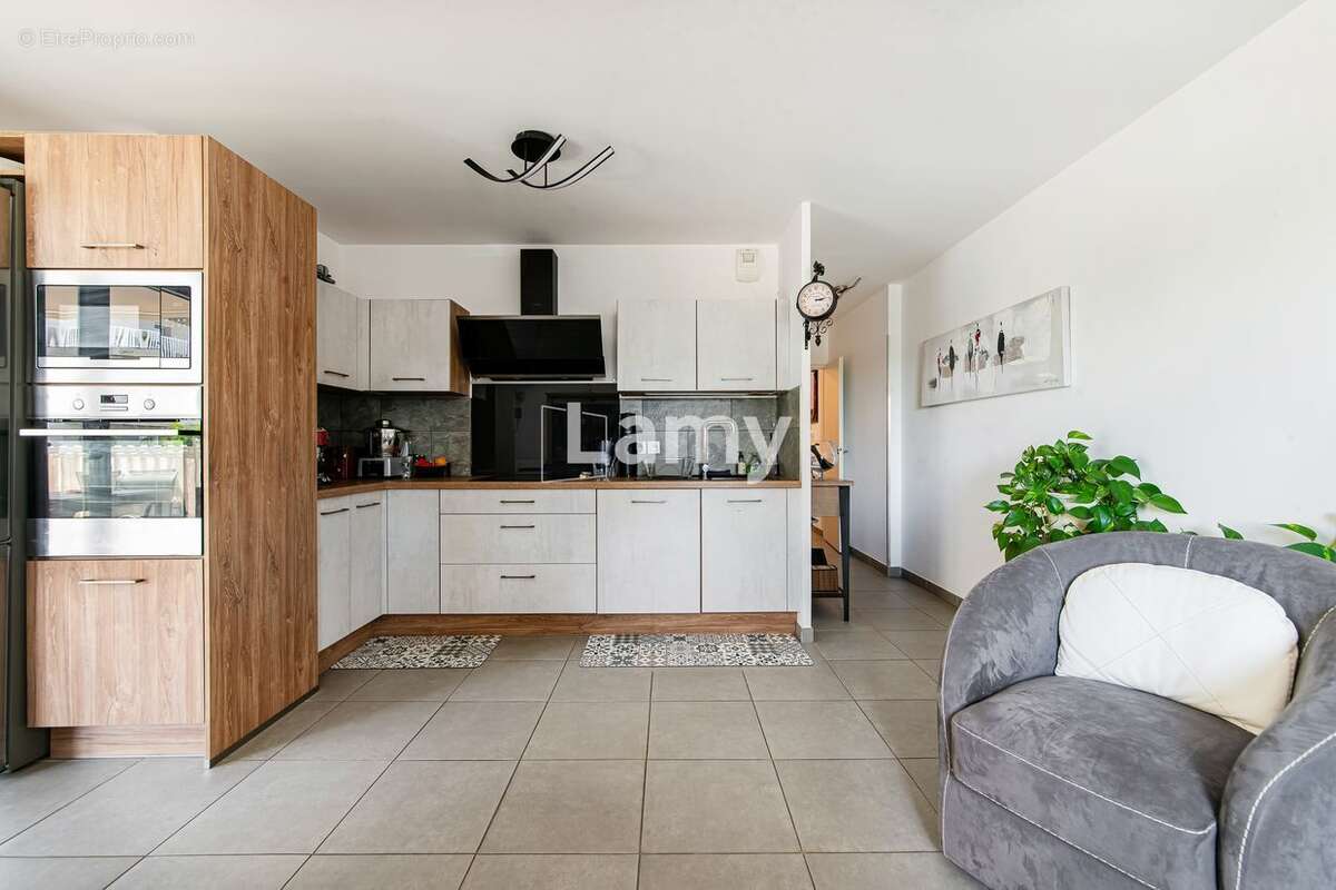 Appartement à VITROLLES