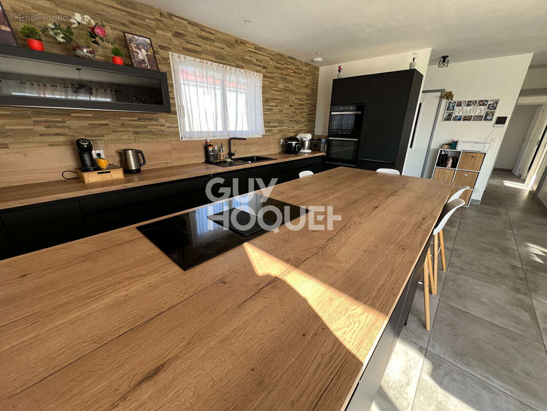 Maison à ROZIER-EN-DONZY