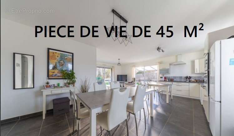Maison à NESMY