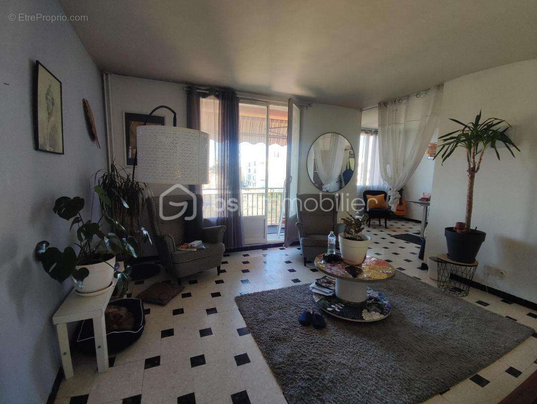 Appartement à PONT-SAINT-ESPRIT