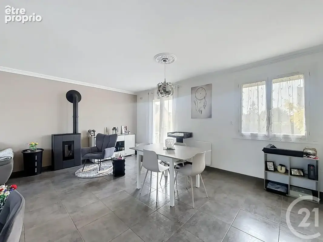 Maison 4 pièces 90 m² à vendre à Chartres (28000) - photo 3