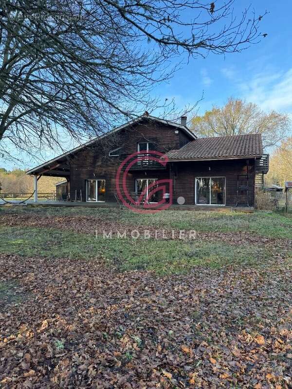 Maison à PARENTIS-EN-BORN