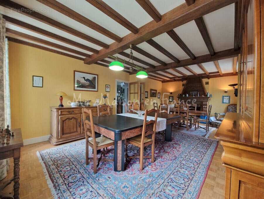 Maison à SAINT-POURCAIN-SUR-SIOULE