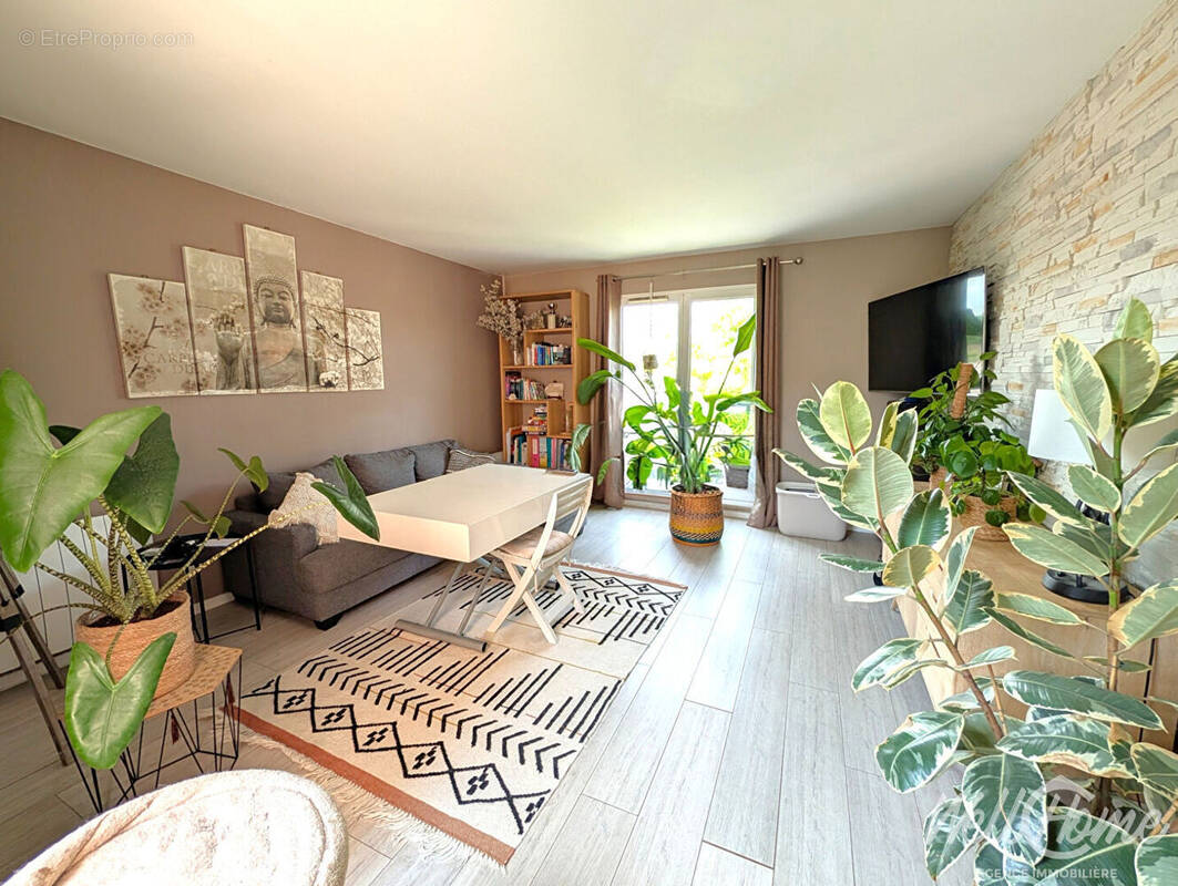Appartement à SAINT-OUEN-L'AUMONE