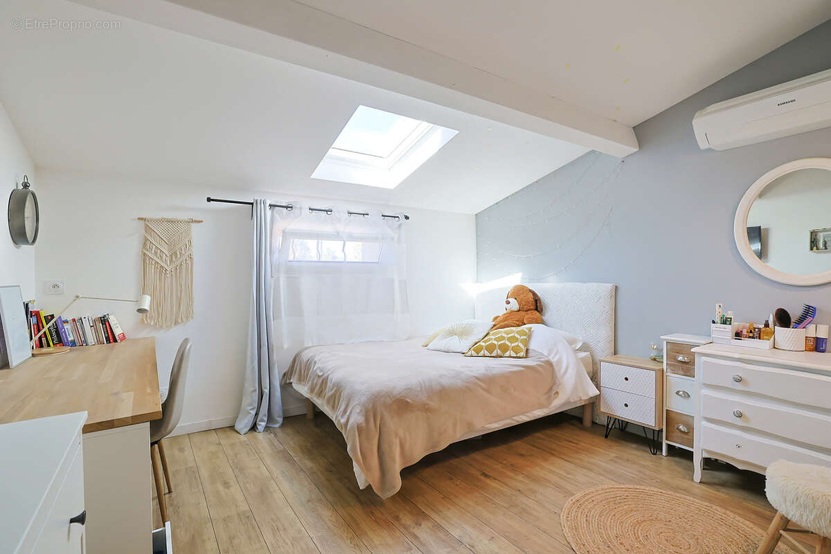 Maison à CARQUEIRANNE