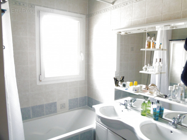 Maison à NEUILLY-SUR-MARNE