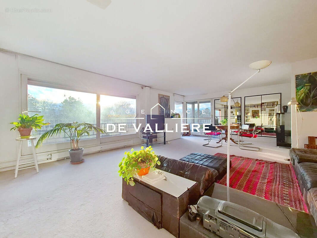 Appartement à NANTERRE