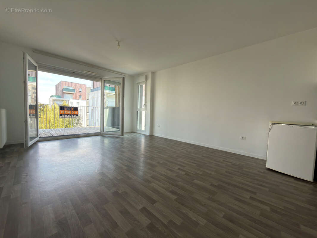 Appartement lumineux avec terrasse en résidence sécurisée - Saint-Nazaire Ouest - photo 2