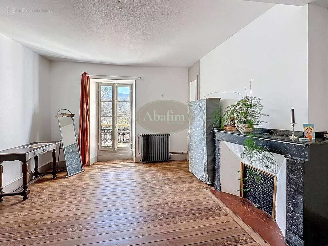 Maison à SALIES-DU-SALAT