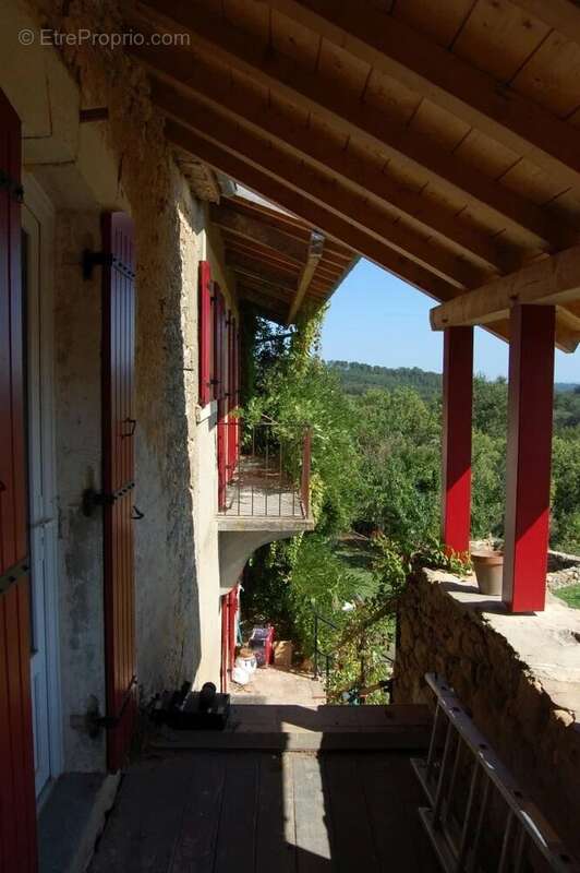 Maison à BEYNAC-ET-CAZENAC