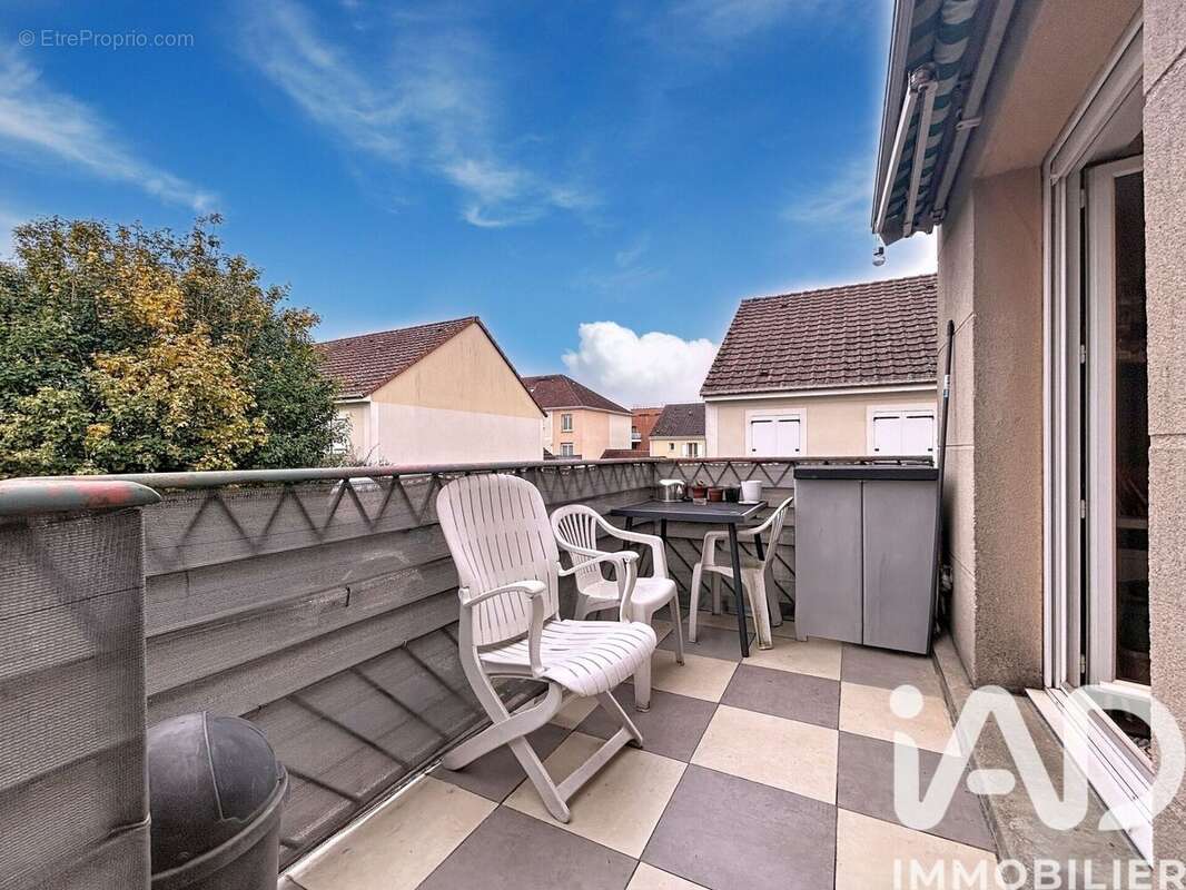 Photo 3 - Appartement à ROISSY-EN-BRIE