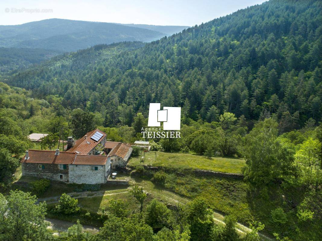 Maison à PONTEILS-ET-BRESIS