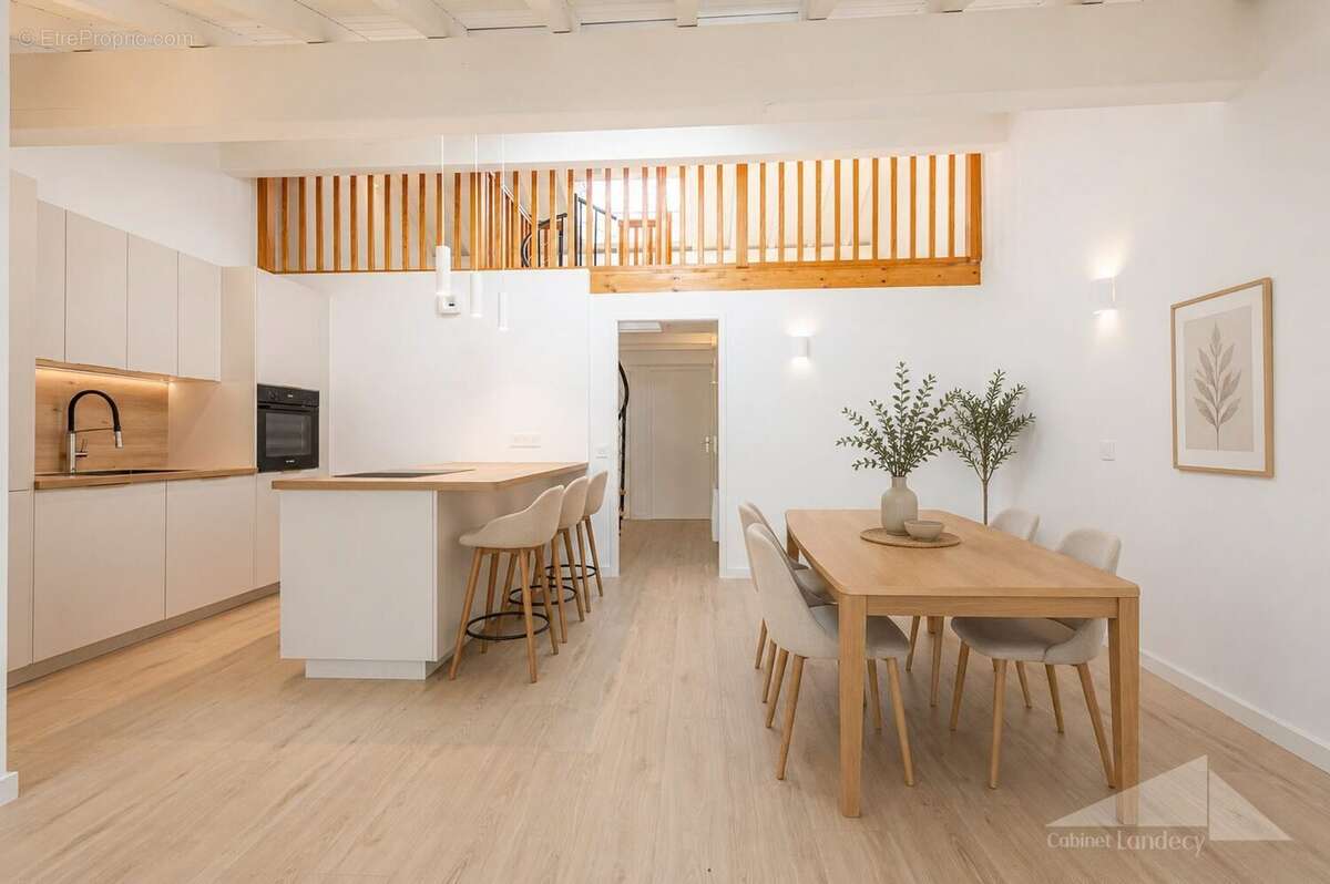 Appartement à CHEVRY