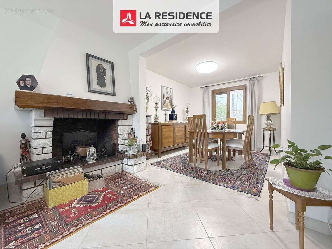 Maison à BENNECOURT