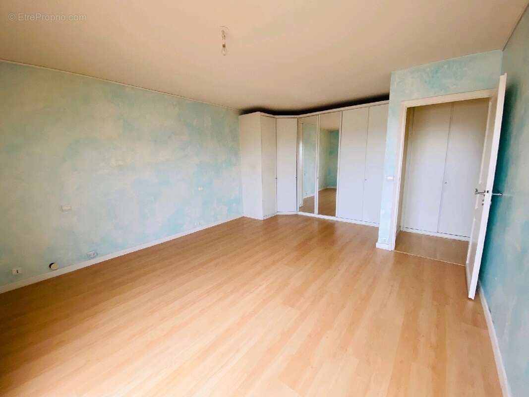 Appartement 173 m² à Gaillard  - photo 4