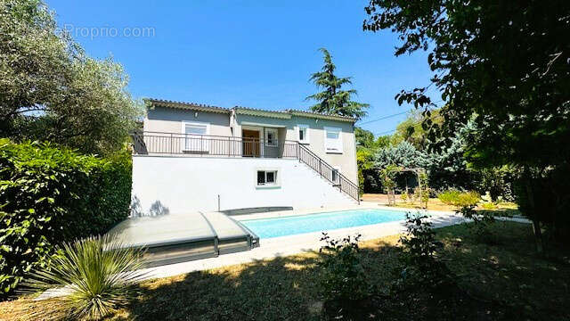 Maison à VAISON-LA-ROMAINE