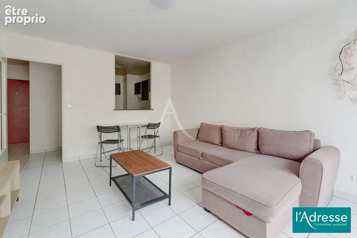 Secteur courlancy - t2 avec garage - ideal investisseur - photo 2