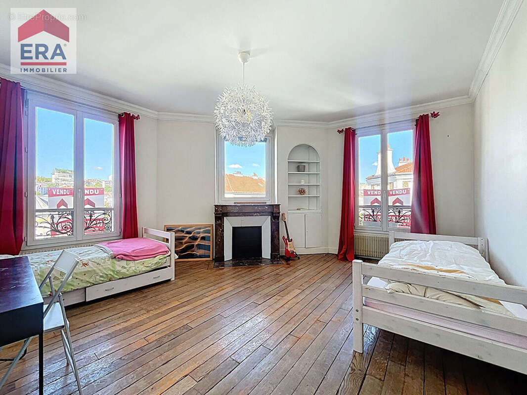 Appartement à IVRY-SUR-SEINE