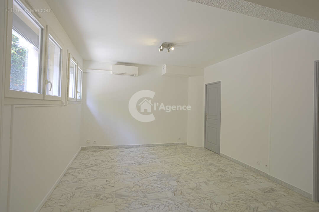 Appartement à MOUGINS