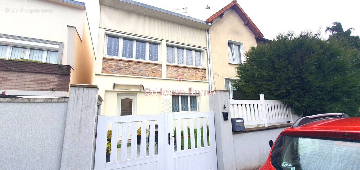 Maison à AULNAY-SOUS-BOIS