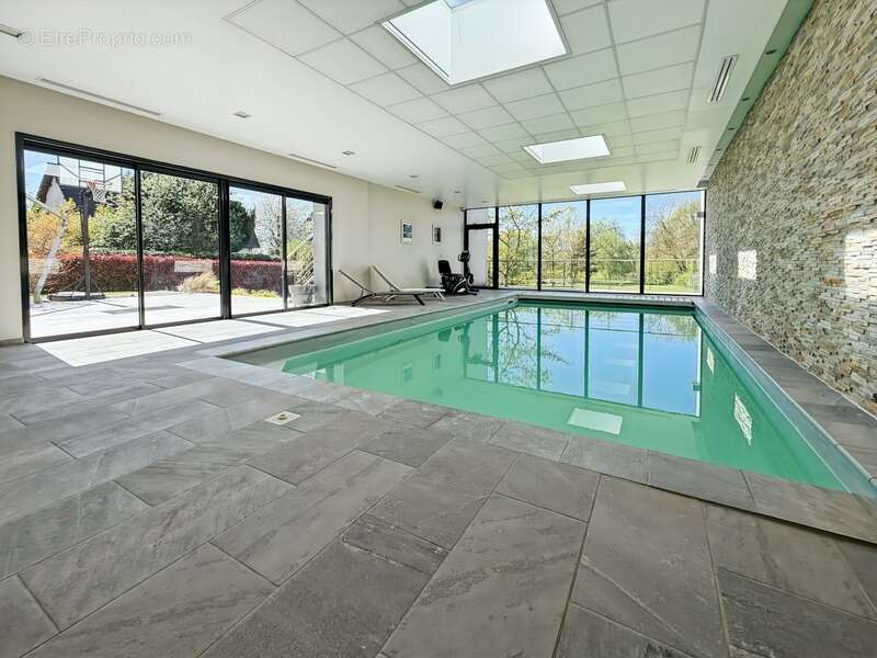 Maison à SAINT-MARTIN-DE-BOSCHERVILLE