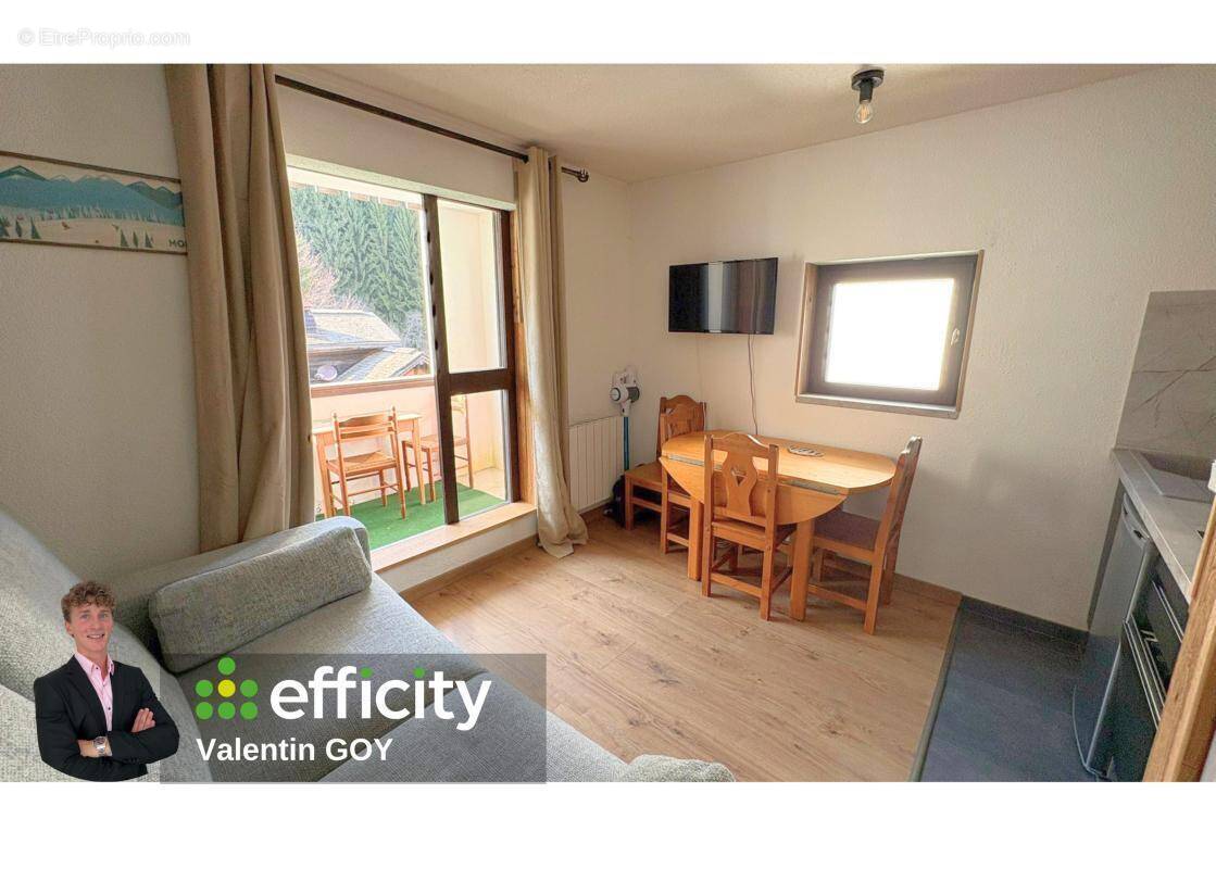 Appartement à MORILLON