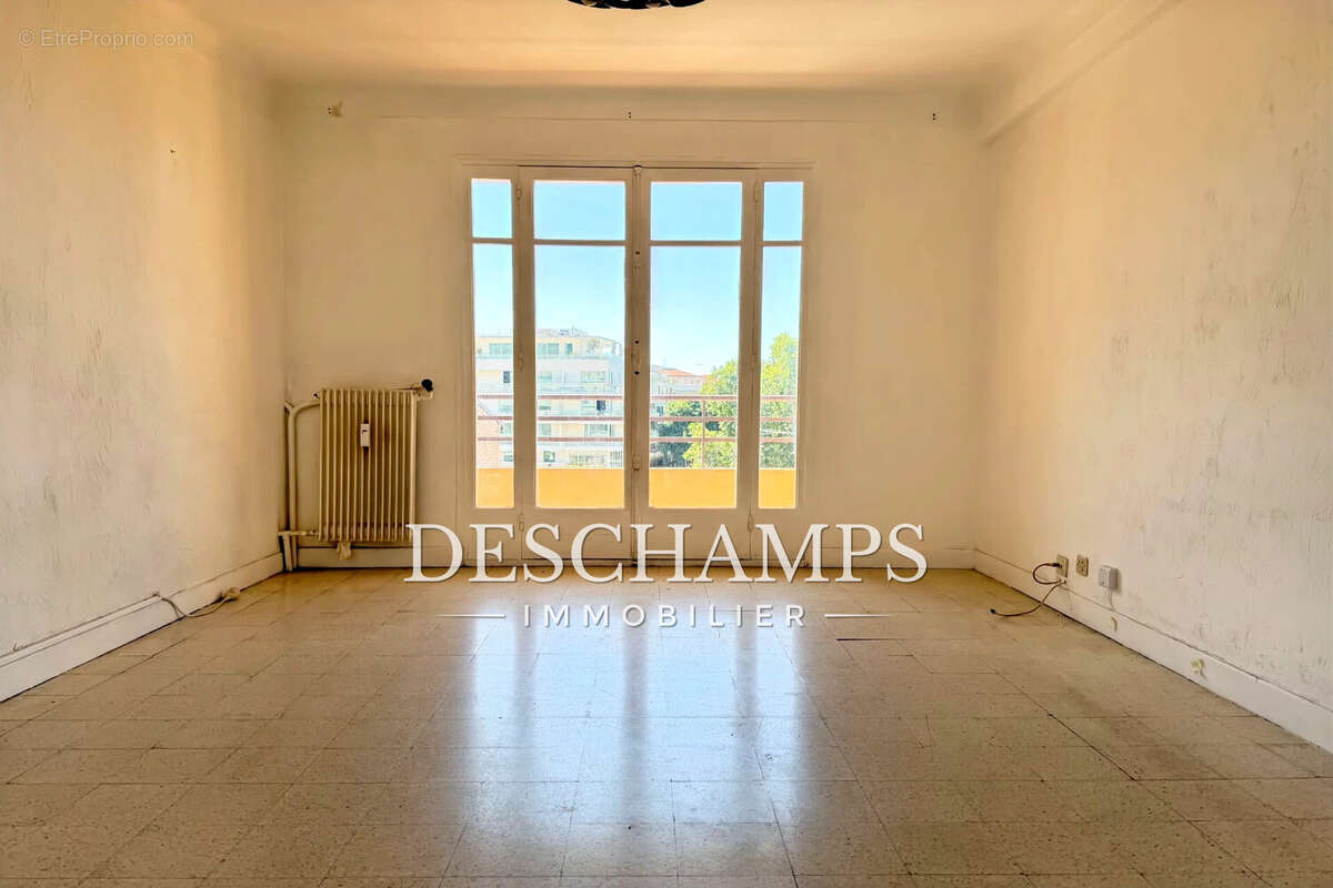 Appartement à CAGNES-SUR-MER