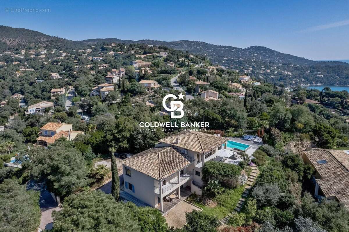 Maison à RAYOL-CANADEL-SUR-MER