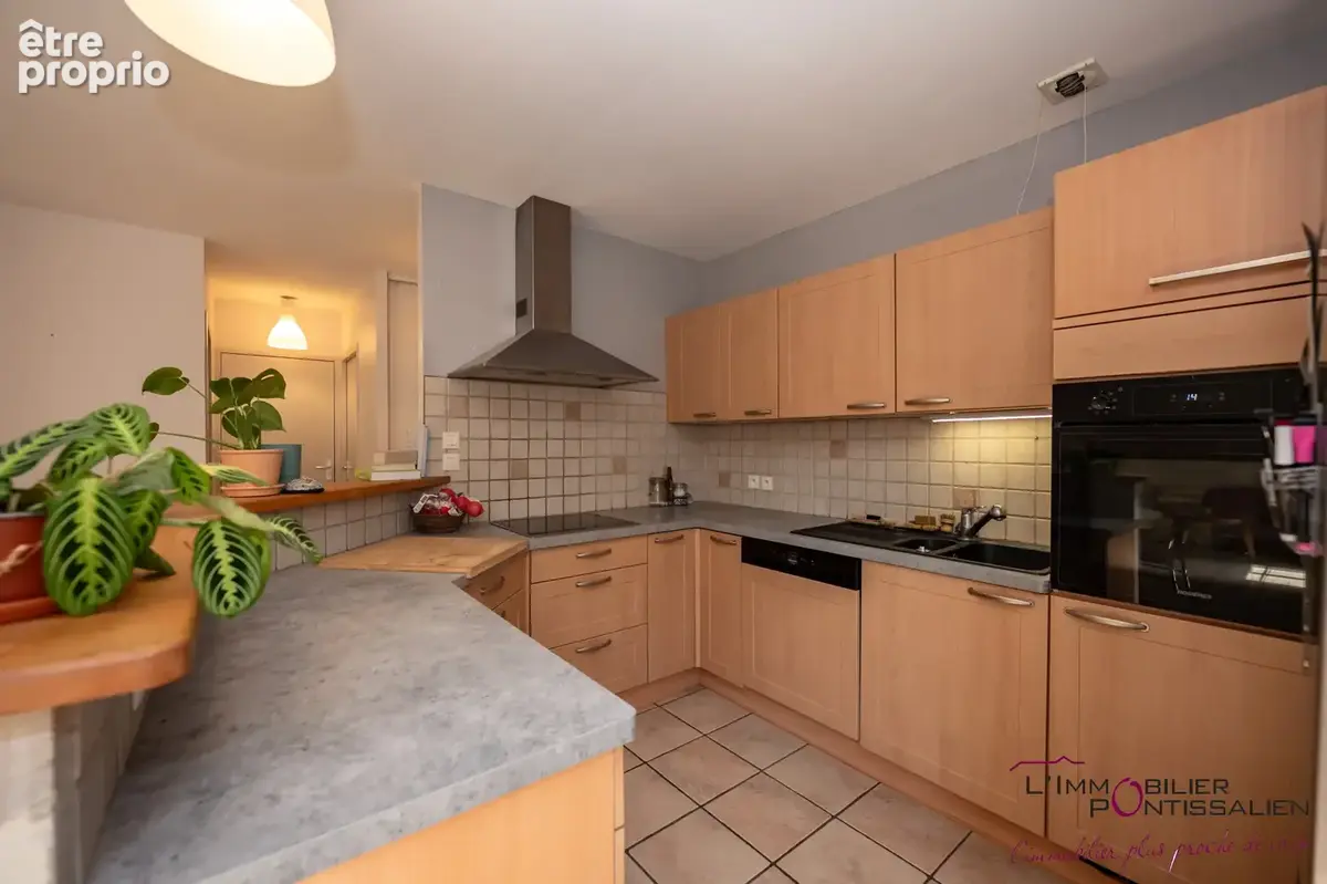 Appartement centre village MOUTHE - photo 3