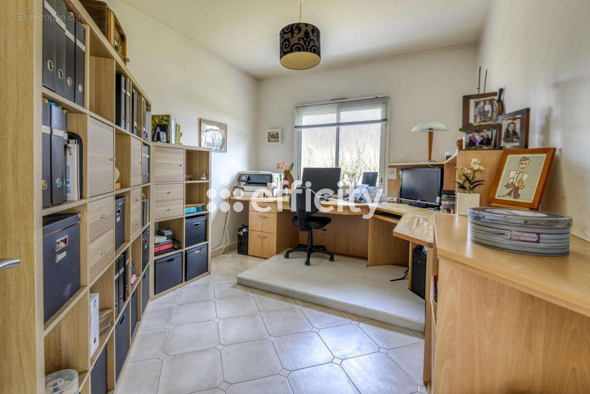 Maison 255 m² à Carquefou  - photo 11