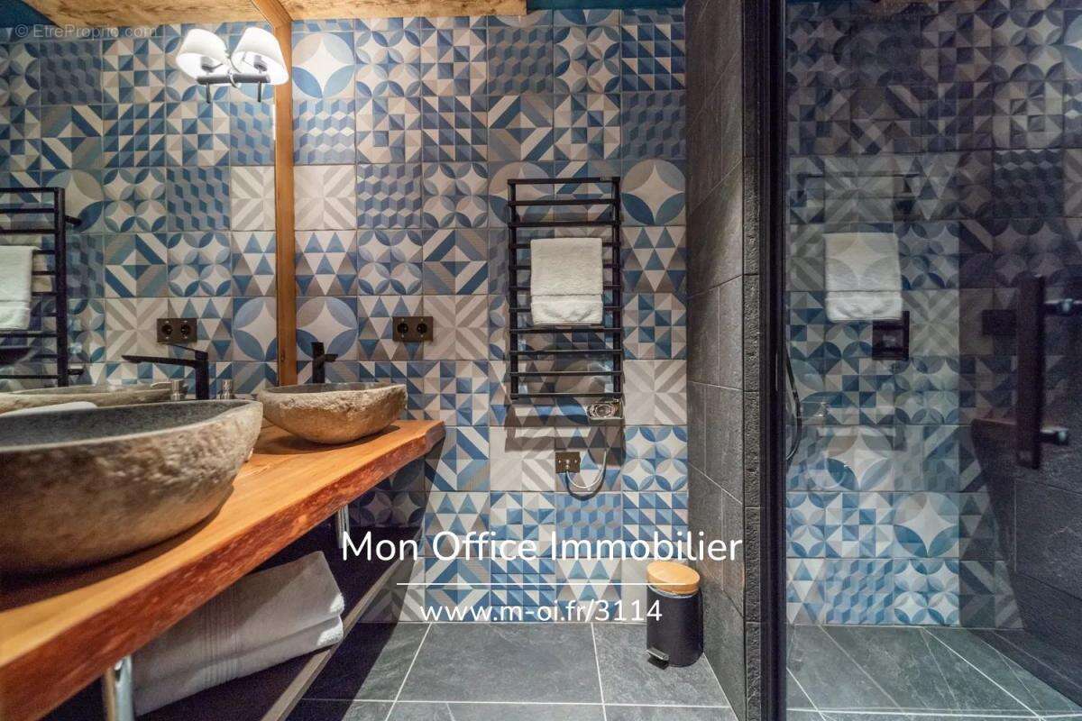 Référence : 6253-TCA. - Chalet de haut standing 5 suites - Sauna et Spa - Au calme absolu - photo 17