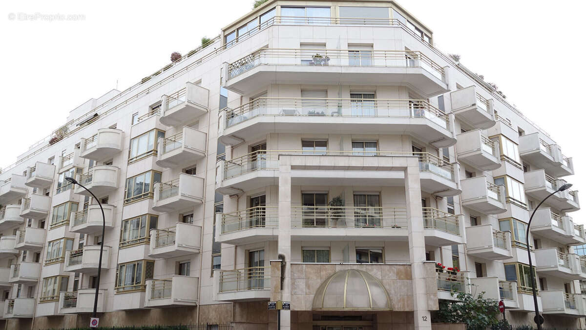 Appartement à LEVALLOIS-PERRET