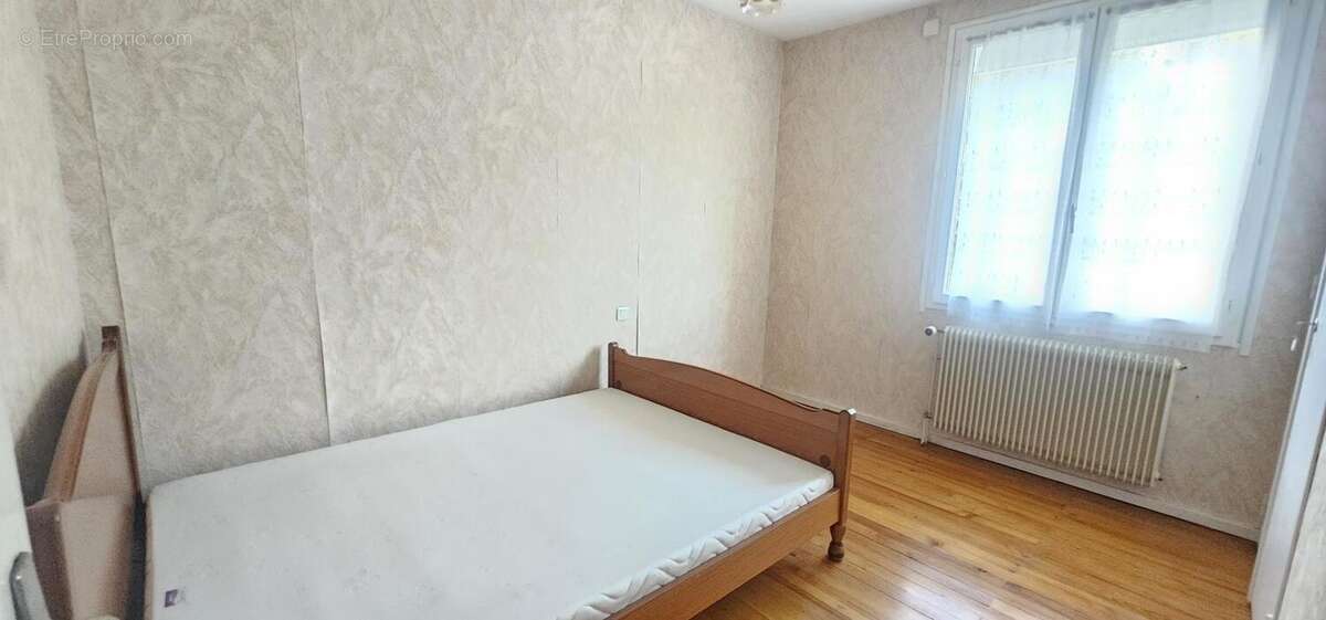 Maison à SAINT-GEORGES-DE-RENEINS