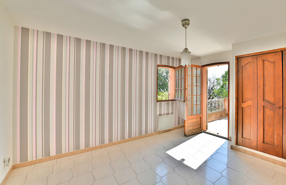 Appartement à LA GARDE
