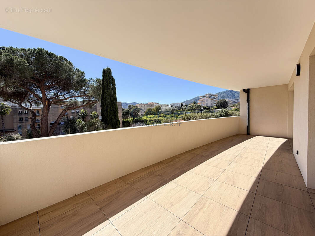 Appartement 61 m² à Ajaccio  - photo 3