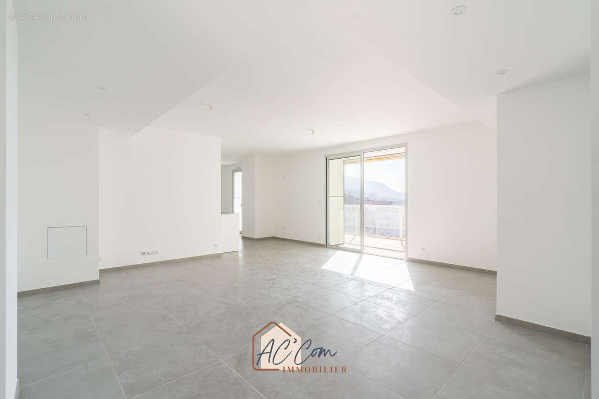 Appartement à MARSEILLE-8E
