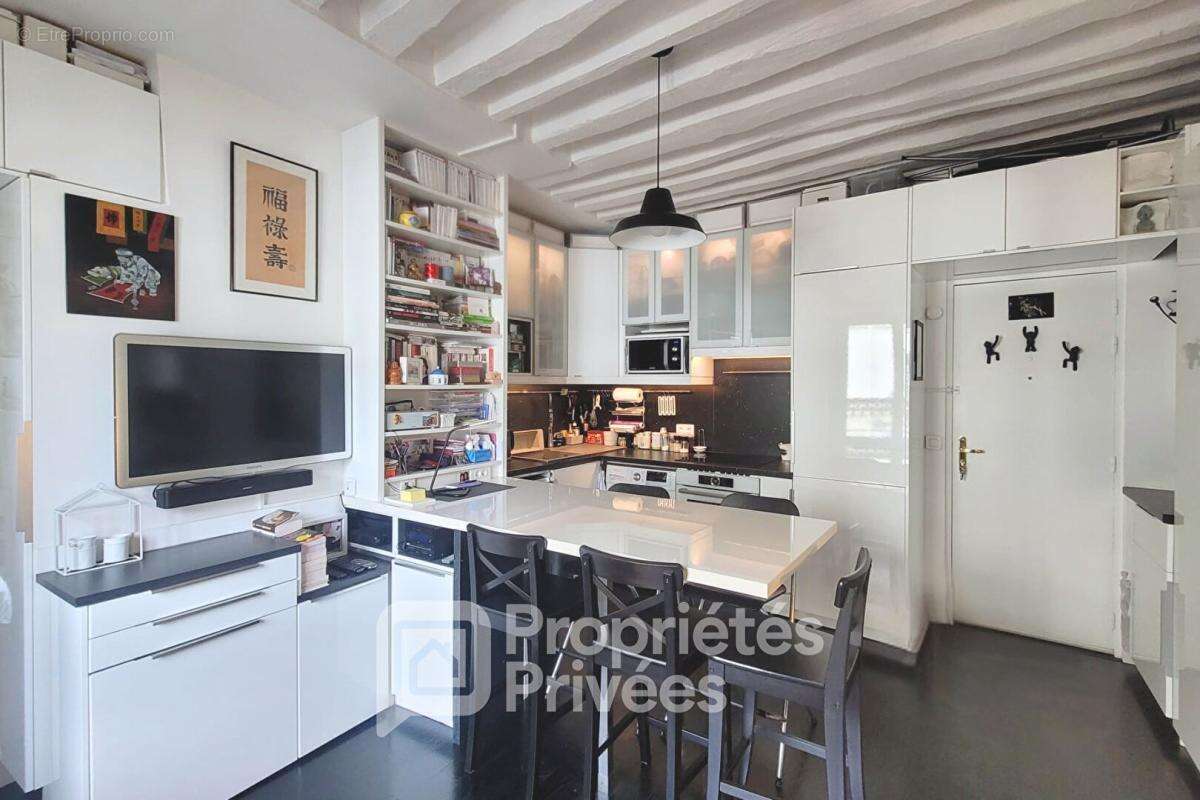 Appartement à PARIS-11E