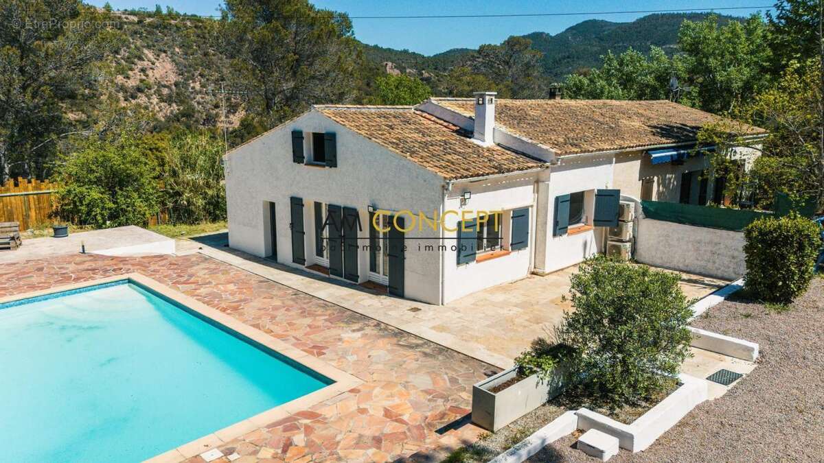 Maison à FREJUS