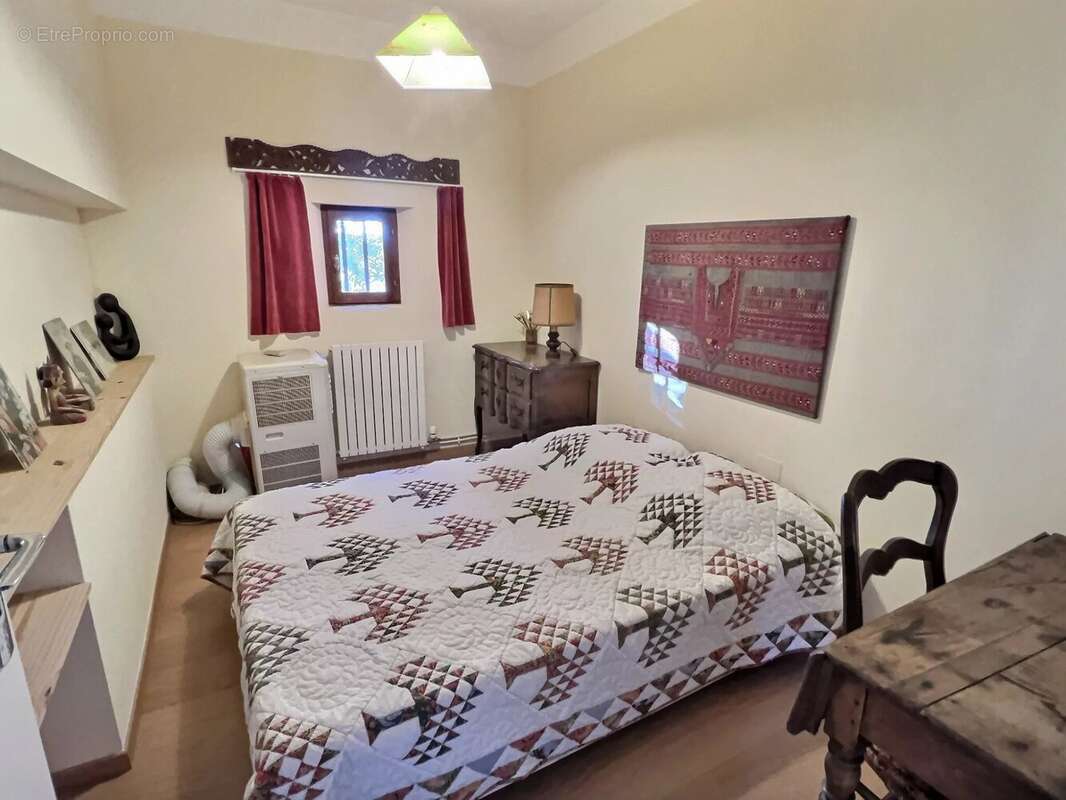 Maison 210 m² à Roussillon  - photo 11