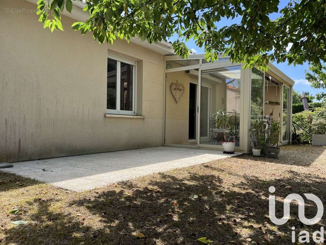 Photo 5 - Maison à SAINT-GEORGES-LES-BAILLARGEAUX