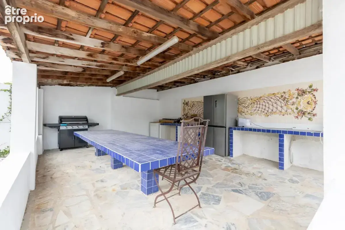 Maison de 10 pièces de 285 m² à Ventabren - photo 2