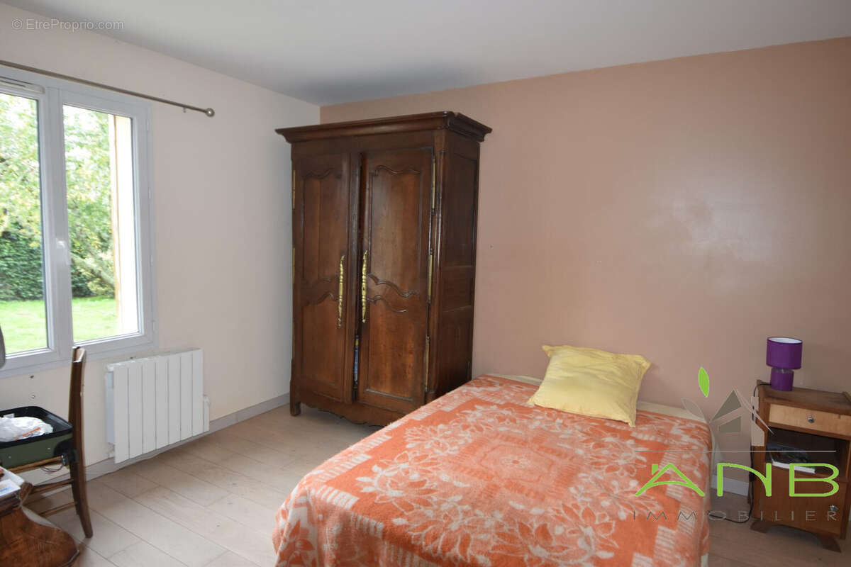 Maison à YVRAC-ET-MALLEYRAND