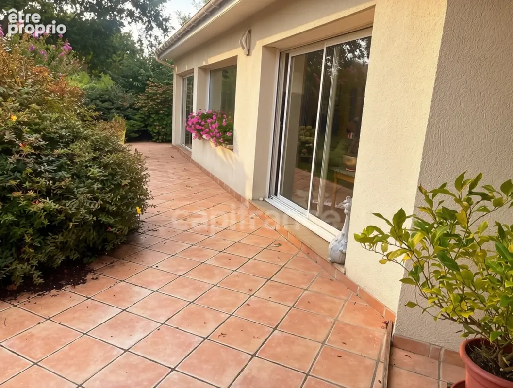 * Exclusivité de Sophie Amri *Octeville-sur-Mer*Maison de plain-pied de 190 m², séjour/salon 63m², 4 chambres et double garage - photo 16