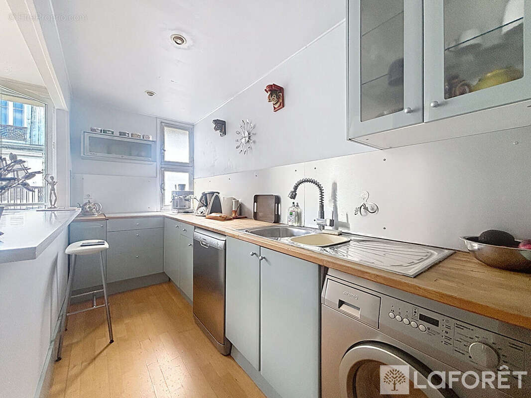 Appartement à PARIS-2E