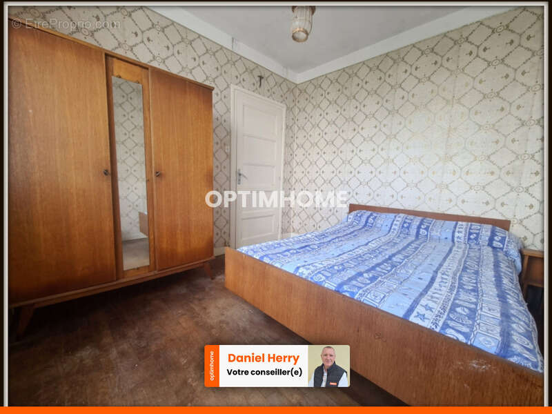 Maison à SAINT-DERRIEN