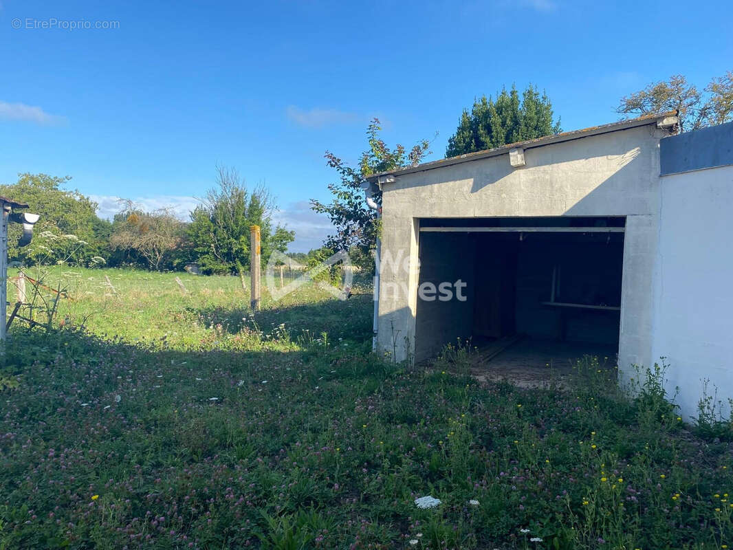 Terrain à SARGE-LES-LE-MANS