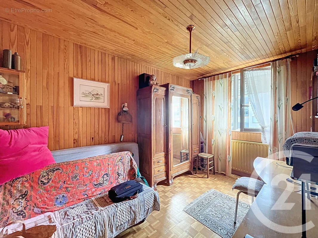 Appartement à PONT-EVEQUE